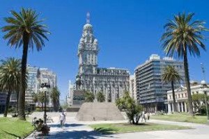 España colaborará con Uruguay para diversificar su oferta