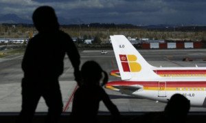 Iberia: más de 800.000 menores al año vuelan sin acompañante
