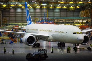 Boeing lanza al mercado su primer 787-9