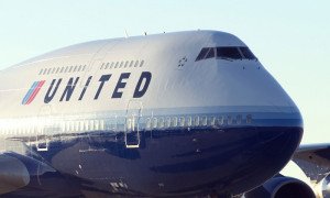 Un piloto de United Airlines sufre un infarto en pleno vuelo