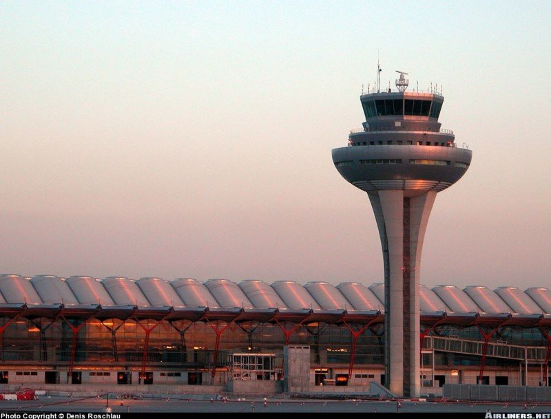 Madrid-Barajas es el aeropuerto europeo con mayor caída de tráfico de pasajeros 