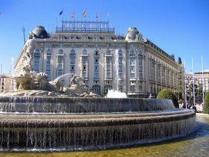 Los precios hoteleros caen un 10% en España en octubre