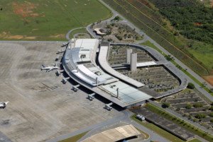 Brasil rebaja exigencias para privatizar aeropuertos de Rio y Belo Horizonte
