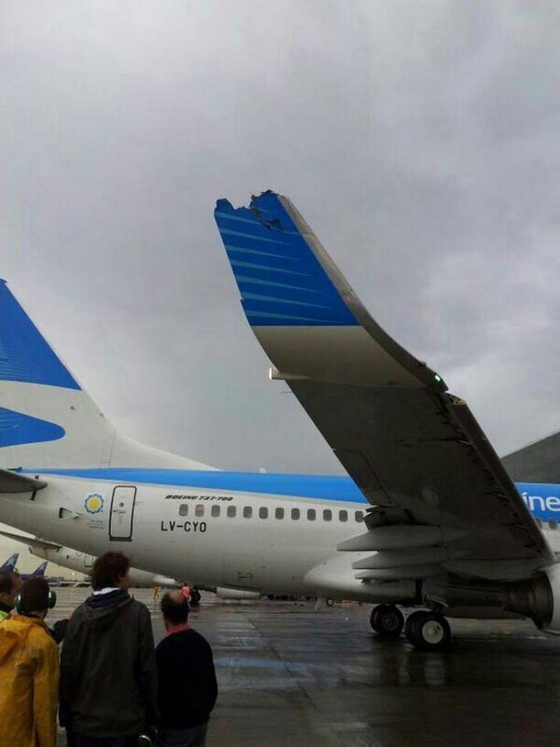 Ala del Boeing de Aerolíneas Argentinas (Foto: Twitter). 
