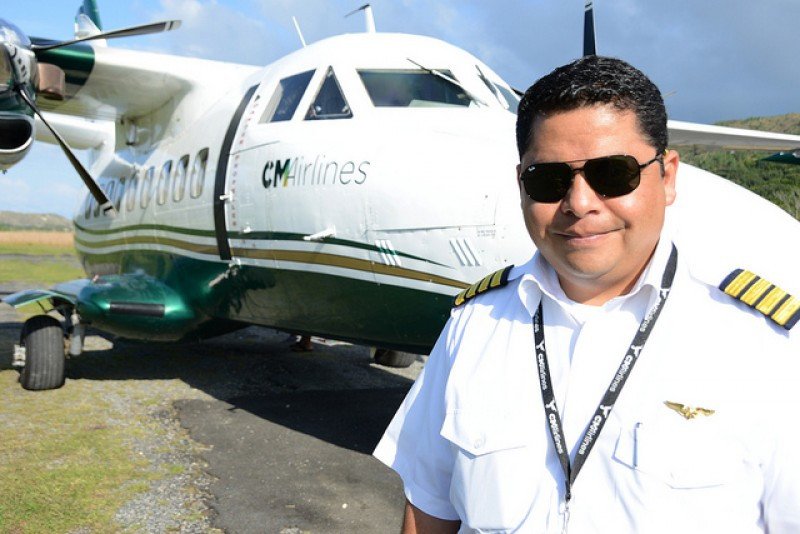 Avión y piloto de la hondureña CM Airlines.
