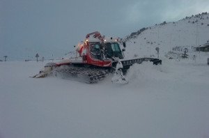 Las estaciones de esquí adelantan la apertura gracias a las nevadas