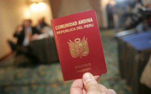 Perú implementará pasaporte y carnet de extranjería electrónico en 2014