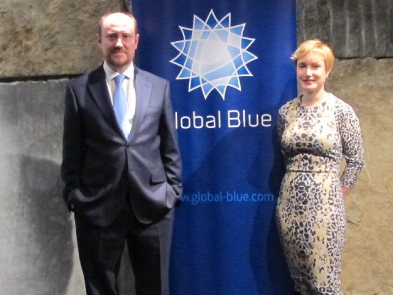 Luis Llorca, director general de Global Blue, en España, y Paloma Lucas, directora del estudio.