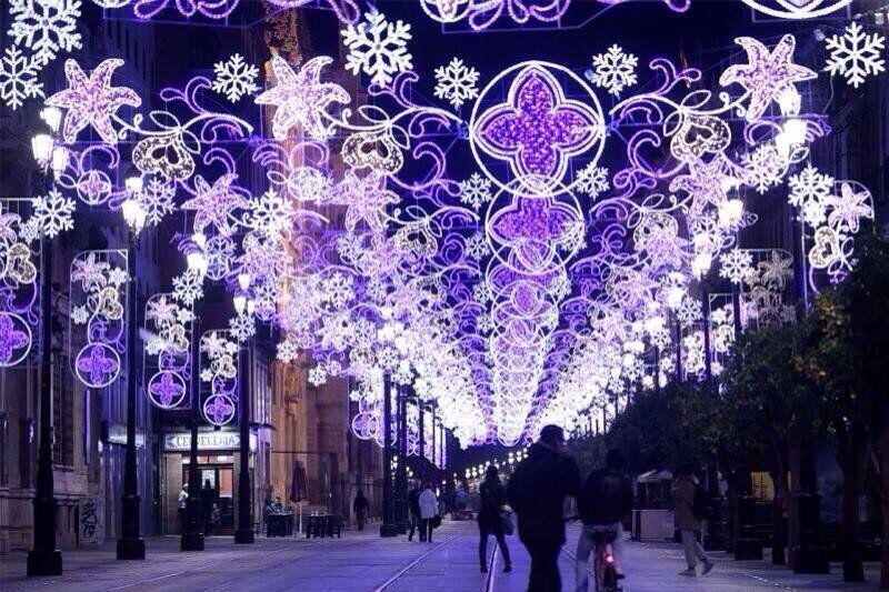 Sevilla se ha convertido en un gran destino en Navidad, según su alcalde.