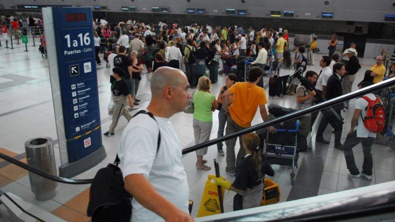Fueron más de 221 mil los turistas extranjeros que arribaron por vía aérea en noviembre.