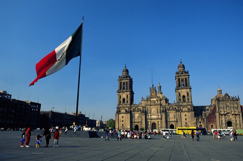 México prepara estrategia de 'seguridad integral' para el turista