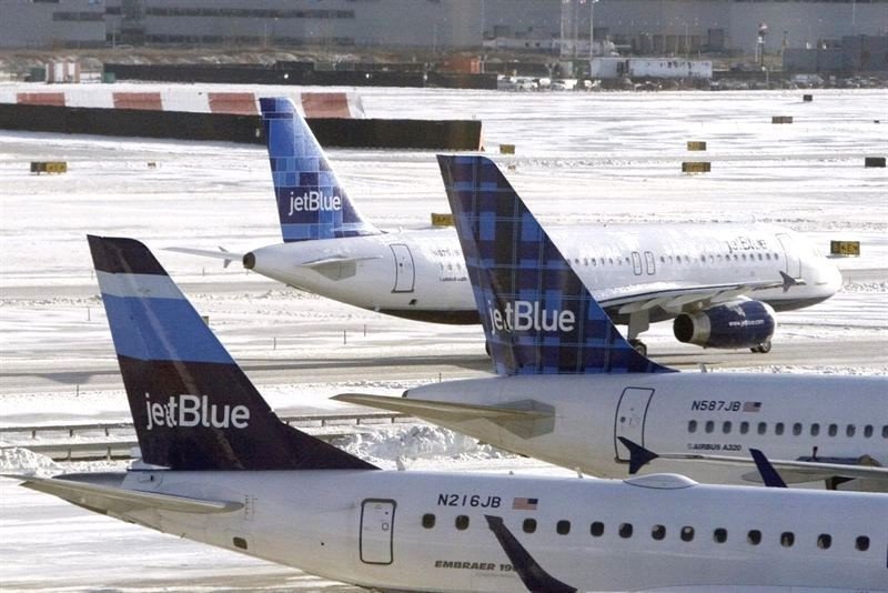 Jet Blue es una de las aerolíneas con mayor número de cancelaciones.