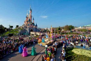 Disneyland París se abre a todas las agencias de viajes