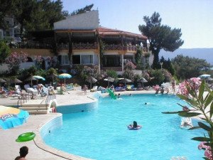 First Choice tendrá que indemnizar con 2 M € a los clientes que enfermaron en un resort turco 