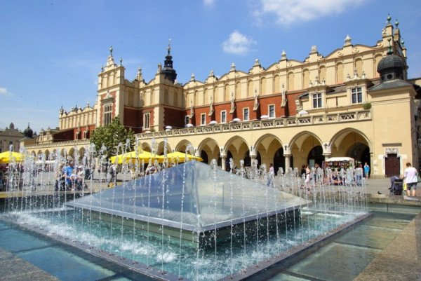 Turyści hiszpańscy zwiększają liczbę przyjazdów do Polski