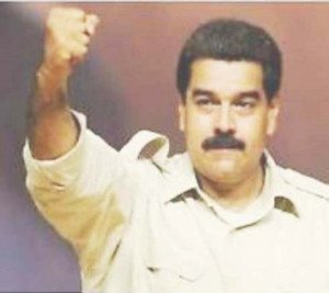 Maduro amenaza a las aerolíneas pero no dice cuándo paga