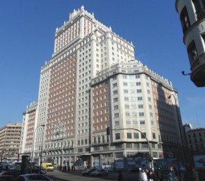 Madrid confirma la venta del Edificio España al empresario chino Wang Jianlin