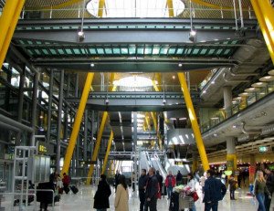 El Aeropuerto de Madrid Barajas llevará el nombre de Adolfo Suárez