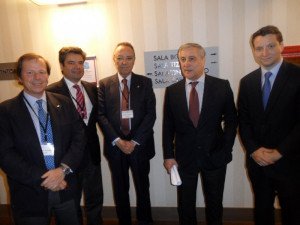 Tajani atiende las reivindicaciones de los hoteleros en agilización de visados