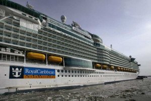 Royal Caribbean reporta una baja en las utilidades en el primer trimestre del año