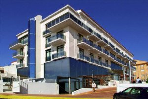 Los apartamentos de la Costa Daurada analizan las acciones contra los ilegales