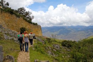 Perú construirá teleférico para facilitar acceso a ruinas de Kuélap