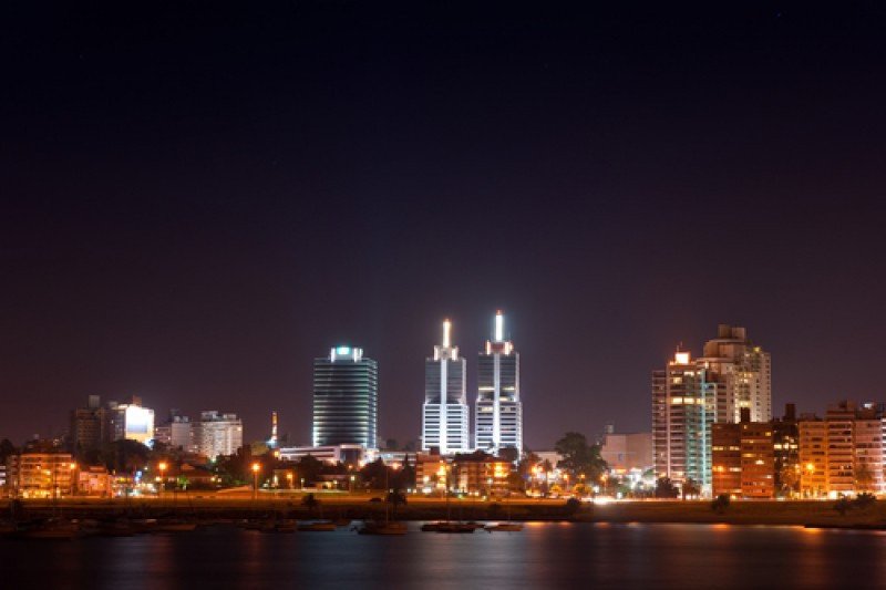 Montevideo está entre las capitales sudamericanas con tarifas hoteleras más bajas en junio. #shu#
