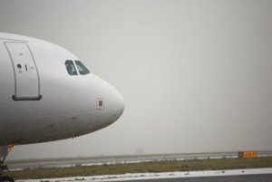 Cancelaciones y retrasos de vuelos por niebla en Montevideo