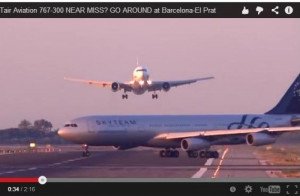 Aterrizaje frustrado de un avión en El Prat
