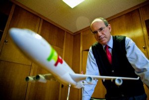 Presidente de aerolínea TAP destaca potencial de Colombia