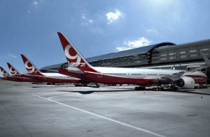 Qatar Airways lleva a 100 aviones 777-9X su opción de compra a Boeing
