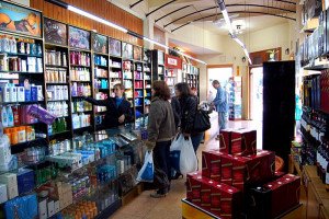 Turismo de compras en frontera afectado por medida tributaria de Brasil
