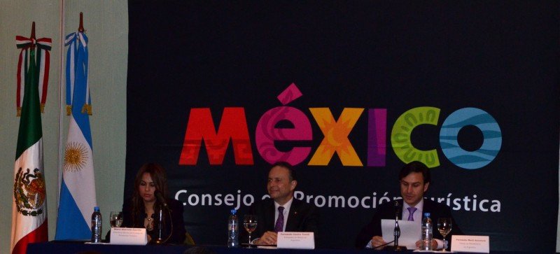 María Alatriste, consejo de Promoción Turística; Fernando Castro Trenti, embajador de México en Argentina; y Fernando Martí Ascencio, titular Proméxico en Argentina.
