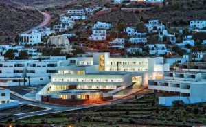 Salen a subasta dos hoteles en Almería por 5,6 M €
