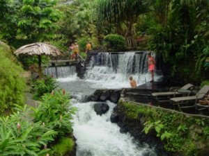 Empresas de turismo de Costa Rica deberán pagar nuevo impuesto