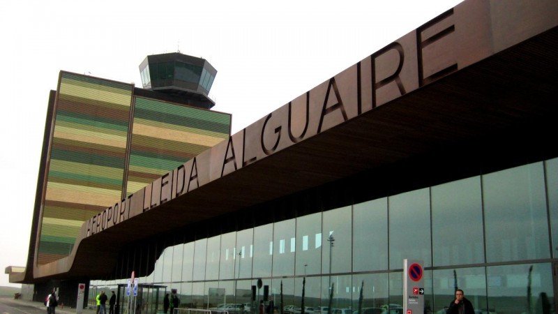 El Aeropuerto de Lleida cierra el verano con 2.200 pasajeros más que 2013