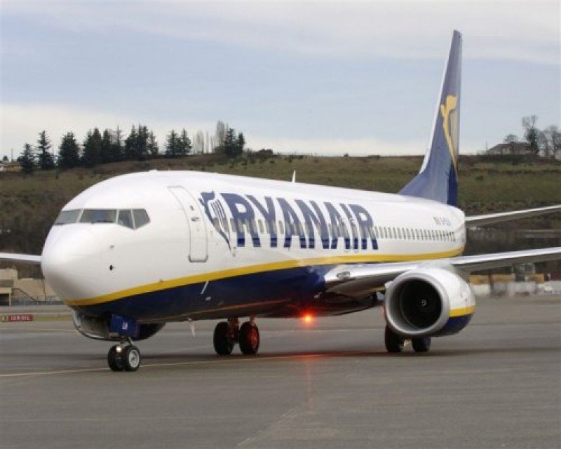 Ryanair operará el próximo verano 338 vuelos semanales en Madrid y 364 en Barcelona.