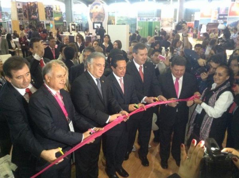 Inauguración del pabellón de Ciudad de México en la FITA 2014.