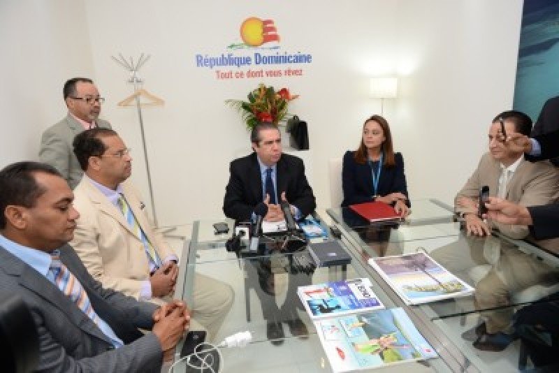 Ministerio de Turismo dominicano pide aumento de un 50% para promoción