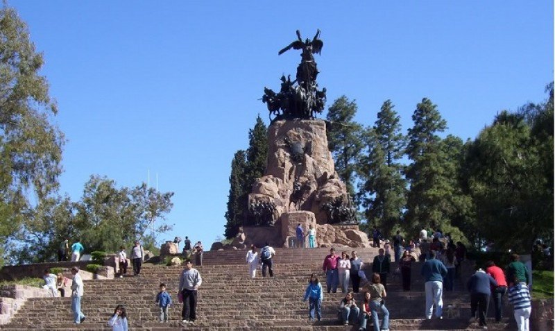 Cerro de la Gloria, Ciudad de Mendoza.
