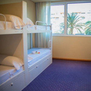 Abba abre un hostel dentro de su hotel en Valencia
