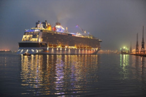 Fotonoticia: Royal Caribbean recibe el Quantum of the Seas