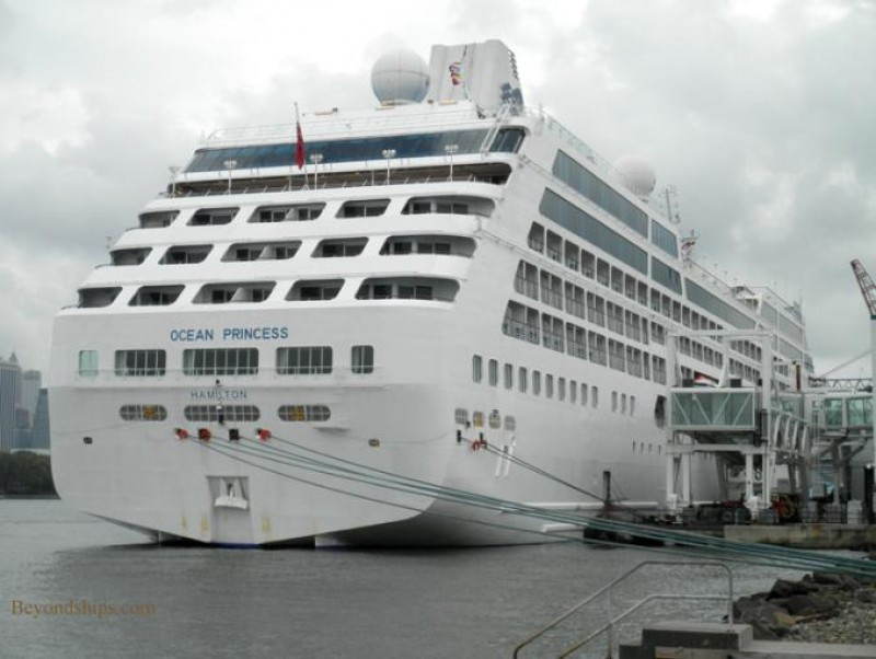 NCL compra un barco de Princess Cruises