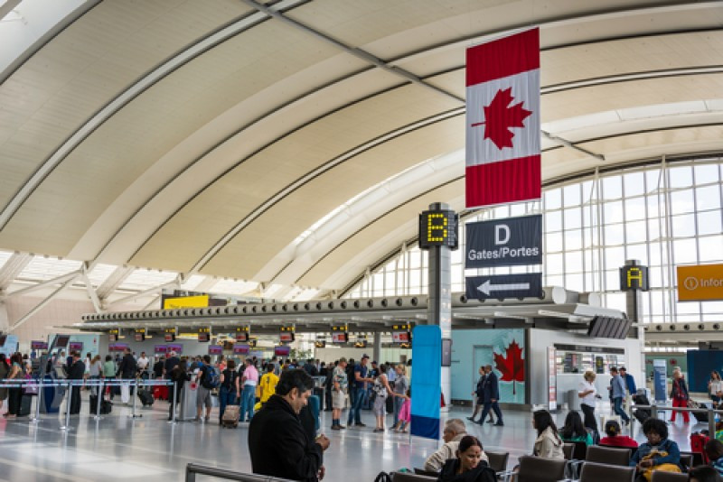 Los chilenos podrán permitir hasta seis meses en Canadá sin necesidad de visa. #shu#