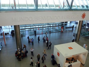 Reservas aéreas internacionales con destino Uruguay caen 48,5% en dos años