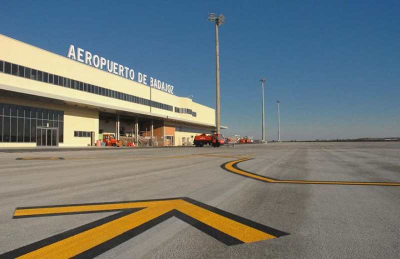 El Aeropuerto de Badajoz está entre los  insostenibles