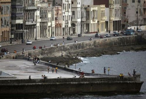 Las agencias reclaman a Iberia que reabra la ruta Madrid-La Habana