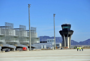El Aeropuerto Internacional Región de Murcia, a la espera del certificado de Aesa 
