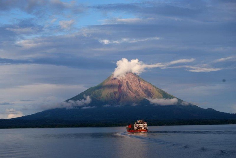 Suspenden viajes en barco a isla turística en Gran Lago de Nicaragua.