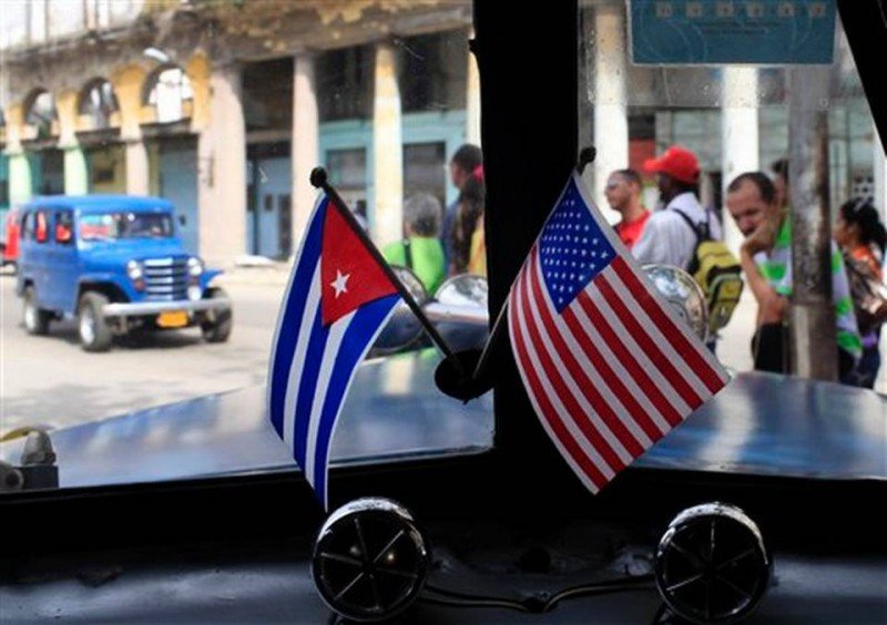 Estados Unidos flexibiliza viajes a Cuba y permite usar tarjetas de crédito. (Foto: AP)